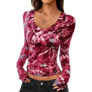 PRETTYGARDEN Womens Long Sleeve T Shirts 2025 Fall Trendy Deep V Neck Slim Fit Basic Crop Tops Casual Going Out Top(Red Floral)