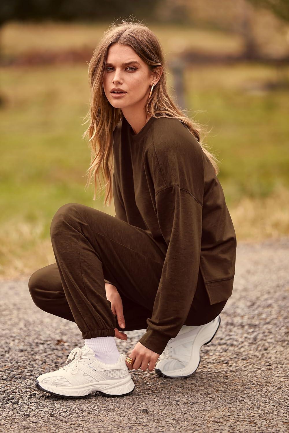imagePRETTYGARDEN Womens Two Piece Loungewear Fall Casual Long Sleeve Tops Jogger Pants Pajama Sets Matching Outfits ClothingSolid Coffee