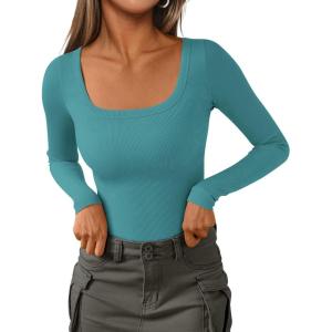 PRETTYGARDEN Long Sleeve Shirts for Women Spring 2026 Ribbed Basic Tees Scoop Neck Trendy Going Out Tops Fashion Clothing(Malachite Green)
