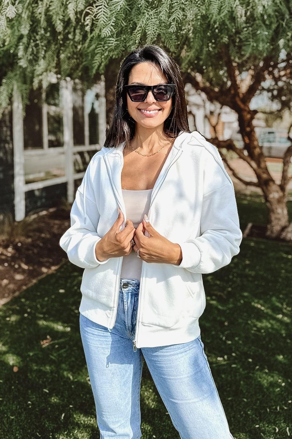 image:imagePRETTYGARDEN Womens 2026 Spring Zip Up Y2K Hoodies Casual Long Sleeve Sweatshirts Fall Winter Track Jackets with PocketsWhite