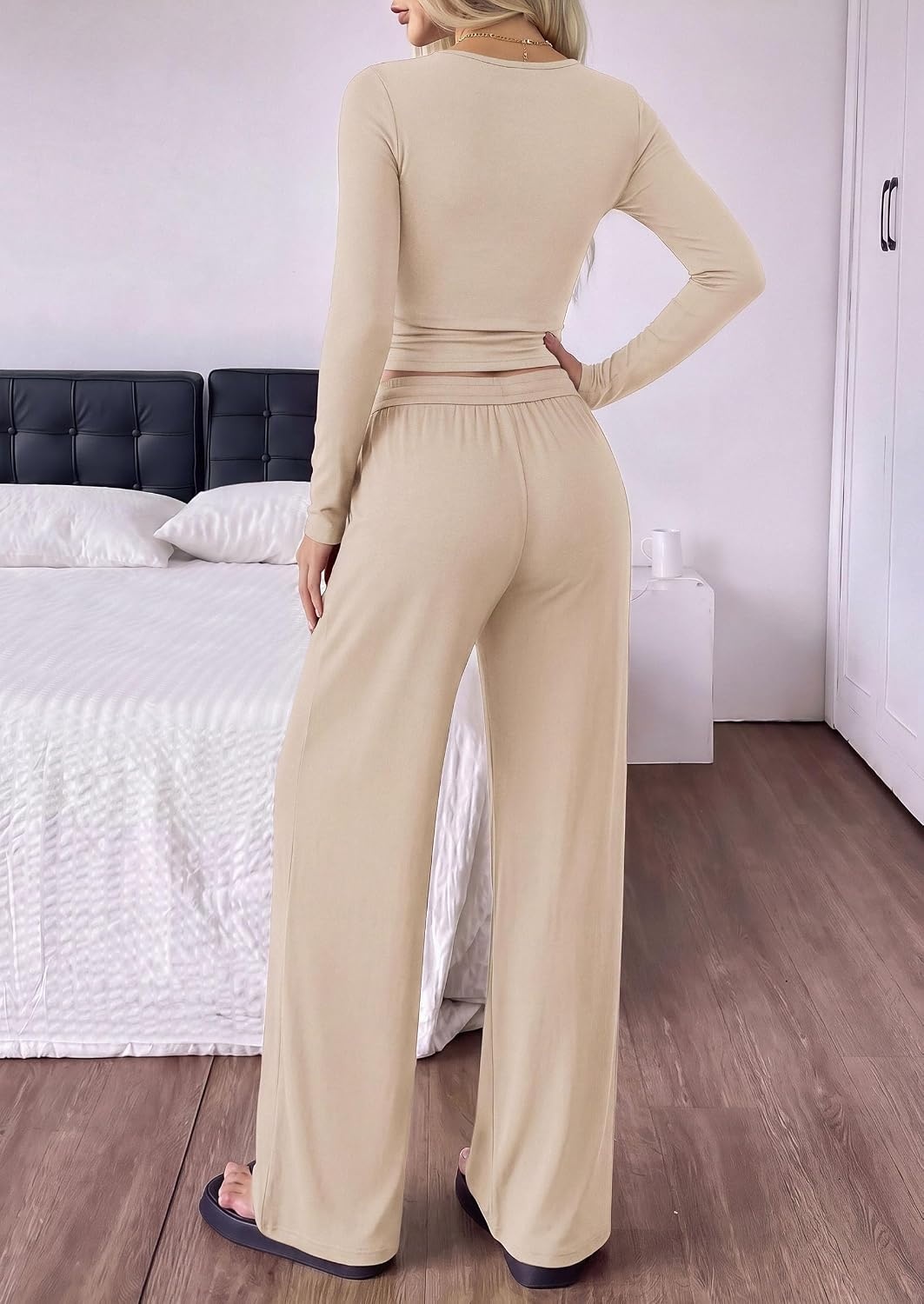 image:imagePRETTYGARDEN Womens Matching Lounge Sets 2 Piece OutfitsApricot