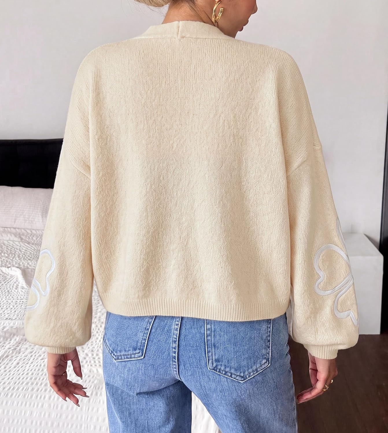 image:imagePRETTYGARDEN Womens Floral Oversized Cardigan Sweaters Trendy Fall OutfitsBeige
