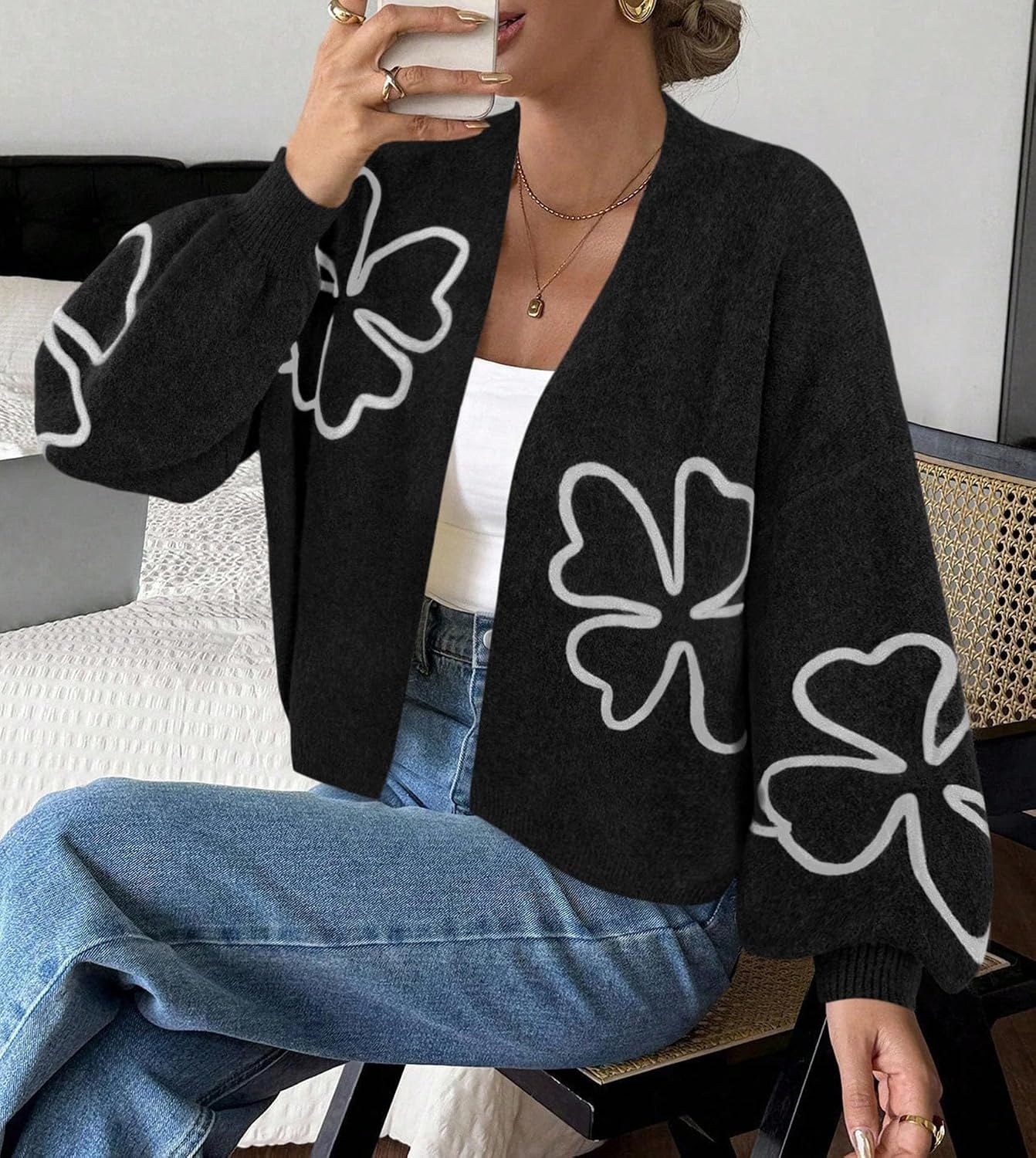 image:imagePRETTYGARDEN Womens Floral Oversized Cardigan Sweaters Trendy Fall OutfitsBlack
